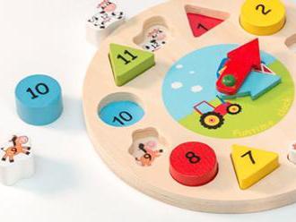 Drevené hodiny puzzle na učenie číslic, farieb, tvarov a času. Vhodné pre deti od 3 rokov.
