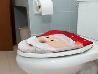 Originálna vianočná dekorácia s Mikulášom na WC sedadlo z filcu.
