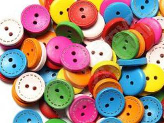 Pre všetky kreatívne duše je tu sada 100 kusov farebných gombíkov! Doprava zdarma.