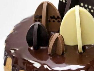 Praktická silikónová 3D forma na čokoládu v tvare Veľkonočné vajíčko.