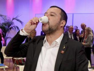 Salvini prikázal polícii viac dohliadať na miestnu moslimskú komunitu