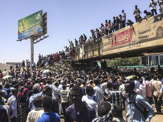 Vodcovia protestov v Sudáne ohlásili na štvrtok miliónový pochod
