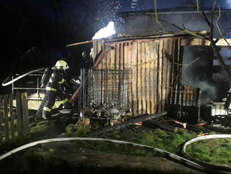 U požáru kůlny o půdorysu 6×6 metrů v obci Mirošovice zasahovaly jednotky HZS Říčany a SDH…