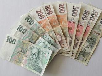 Průměrný důchod od ledna vzroste o 900 korun, vláda schválila příslušnou novelu zákona