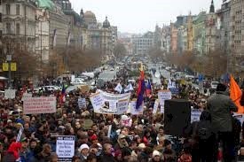 Nejsme slepí. Protesty kvůli změně ve vládě zasáhnou Česko