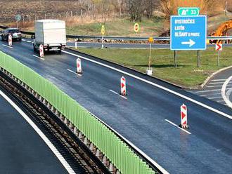Cesta z Olomouce do Prostějova? Na dálnici špunt, na dráze výluka