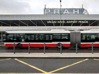 Praha chce koupit velkokapacitní autobusy. Budou jezdit hlavně na letiště