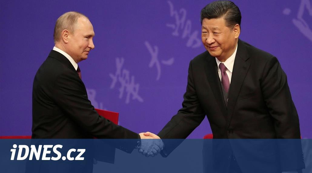Hedvábná dluhová past. Čína na summitu vyvracela obavy z megaprojektu