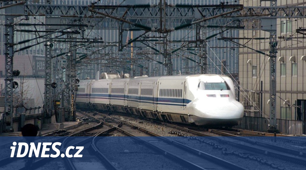 Cestující uvěznění v šinkanzenu: japonské vlaky nabraly čtyřhodinová zpoždění