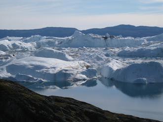 Grónský ledovec roste, klimatickým změnám navzdory. Je to dobrá zpráva?
