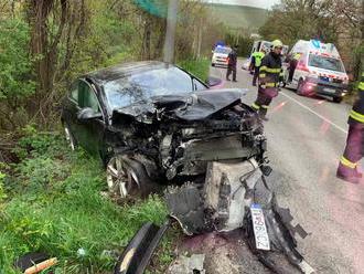 Vážna dopravná nehoda v Bohdanovciach: FOTO Z áut ostal len šrot, vodiči sú v kritickom stave
