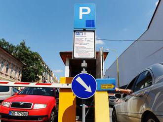 Vieme, koľko peňazí môže priniesť parkovacia politika v Bratislave. Budú to milióny