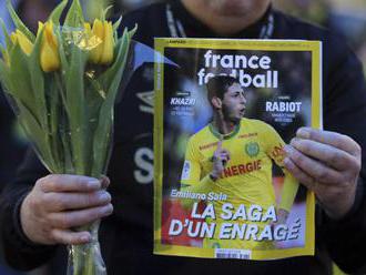 Rodinu zosnulého futbalistu Emiliana Salu postihlo ďalšie nešťastie, zomrel jeho otec