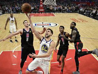 Video: Golden State postúpil do druhého kola play-off NBA, Kevin Durant nastrieľal 50 bodov
