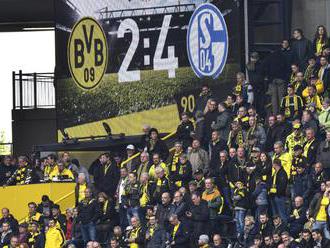 Video: Dortmund v derby I. bundesligy podľahol Schalke, Dudova Hertha remizovala s Frankfurtom