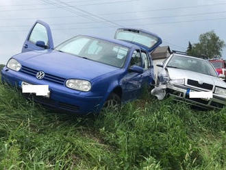 Dobrovolní hasiči z Boletic nad Labem vyjížděli k nahlášené dopravní nehodě dvou osobních…