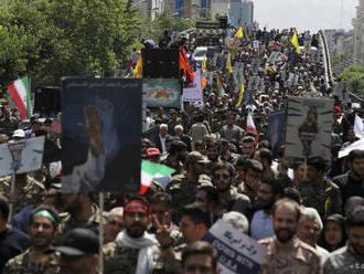 Iránci a Iračania pochodom podporili Palestínu, odmietli Trumpov plán