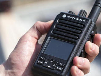 Členovi jednotky SDH Raškovice byla z auta ukradena ruční radiostanice Motorola – Mototrbo DP3661