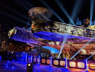 Disney's Star Wars land review: Galaxy's Edge up close     - CNET