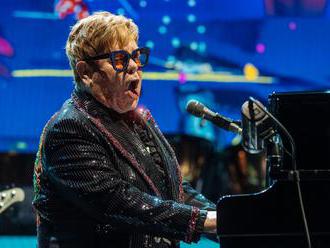 Recenze: Elton John naposledy v Praze. Překvapivě se krotil, nejvíc dal klavíru