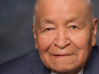94 évesen elhunyt az egyik leghíresebb navajo kódbeszélő
