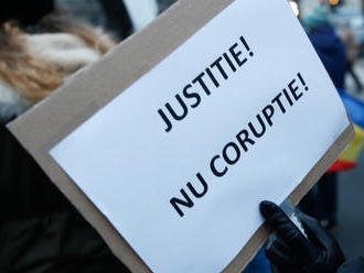 Az EP-választás mellett a korrupció ellen is háborúzik Románia