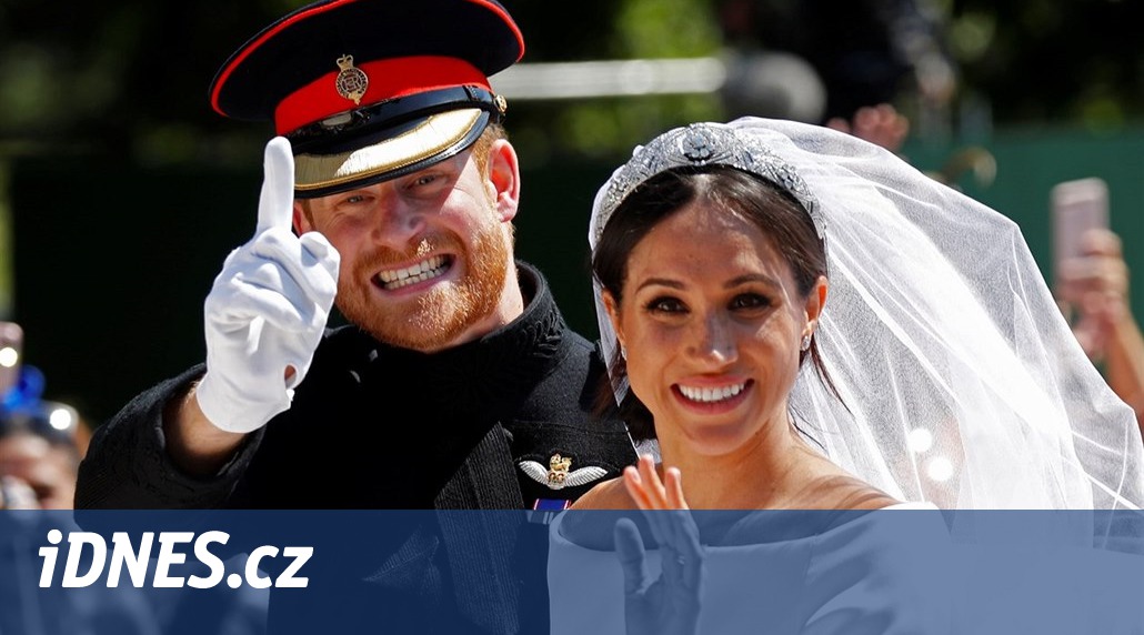 Princ Harry a Meghan slaví první výročí svatby, ukázali nové fotky