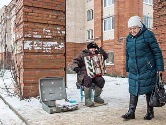 Ruský poslanec poradil důchodcům, aby hladověli. Na sociálních sítích mu vzkázali, že to dělají už d