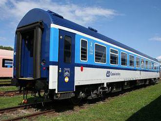 Vlaky mezi Prahou a Plzní už jezdí, plynaři zastavili únik plynu v Králově dvoře