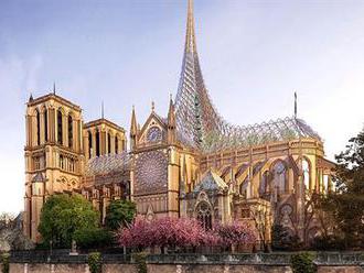 Obnovme Notre-Dame citlivě, píše Macronovi spolu se světovými experty i český historik umění