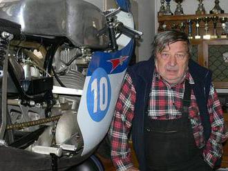 Zemřel legendární silniční motocyklový závodník Bohumil Staša