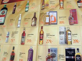 Čechy zajímá, odkud je alkohol v obchodech. Letáky o tom ale většinou mlčí