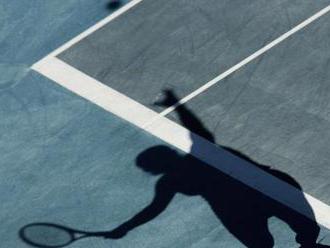 Tennis anti-corruption: Russian umpire failed to report 'corrupt approach'