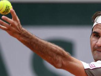 French Open 2019: Roger Federer into second round with straight-set win