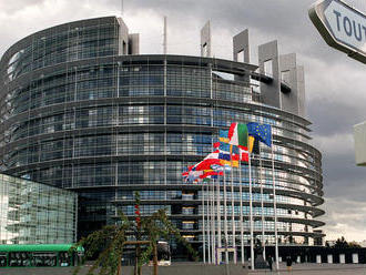 Posledný deň volieb do europarlamentu: Hlasujú v 21 krajinách