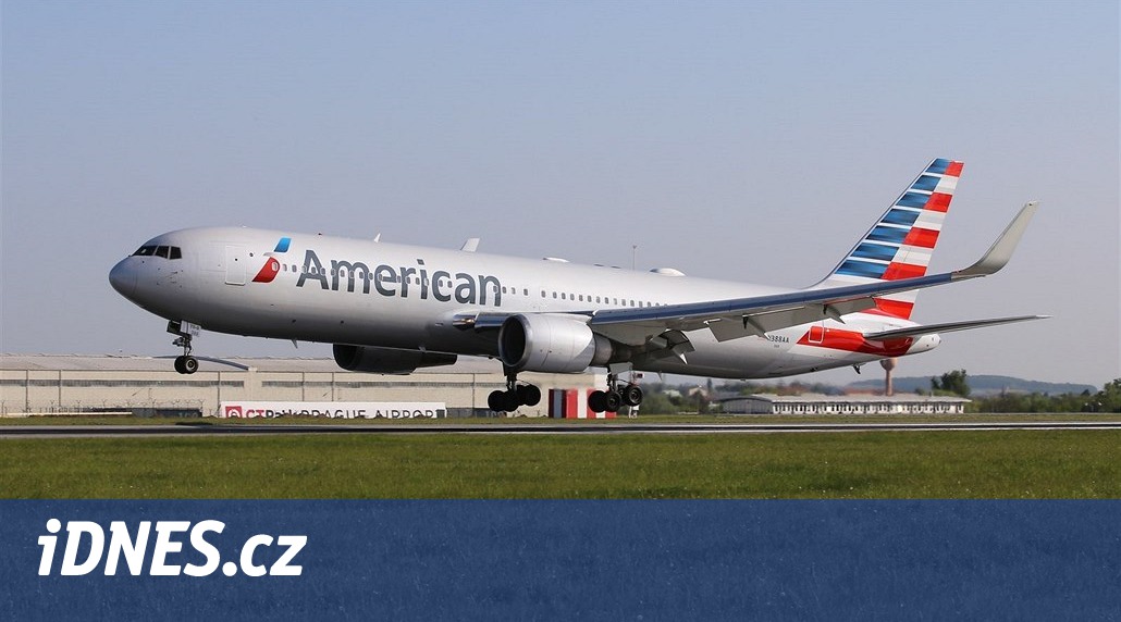 Americké aerolinky obviňují mechaniky za zrušené a zpožděné lety