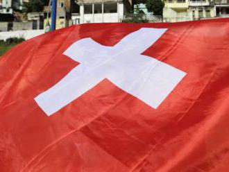 Švajčiari v referende podporili sprísnenie zákonov o zbraniach, podobné podmienky sú v EÚ