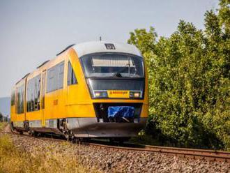 RegioJet posilní vlakové spoje medzi Bratislavou a Komárnom, nasadí poschodové vozne