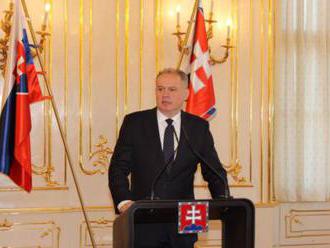 Prezident Andrej Kiska podpísal komplexnú novelu zákona o vzťahoch k pôde
