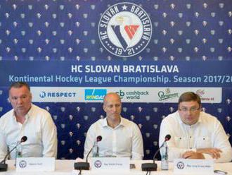 Po odchode Slovana z KHL v tíme končia športový riaditeľ Štefl aj výkonný riaditeľ  Jaškin