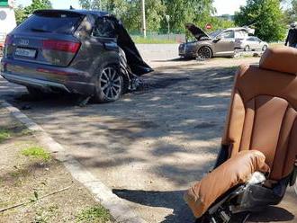 Rus při nehodě rozpůlil nové Audi Q7, od nehody jako zázrakem utekl po svých