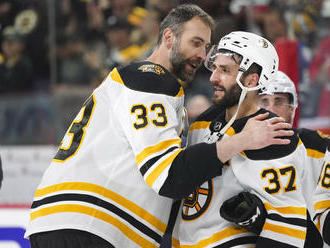 Boston verí v zdravého Cháru. Prvotriedny líder, tlieskajú jeho gestu v NHL
