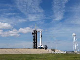 SpaceX umiestnila na obežnej dráhe 60 satelitov