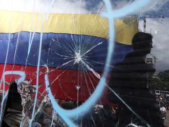 Venezuela sa potápa, ekonomika vlani klesla takmer o štvrtinu