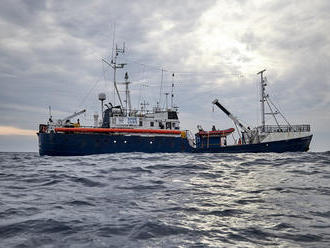 Malta zachránila už viac ako 200 migrantov: Na potápajúcej sa loďke bola tehotná žena a mnoho detí