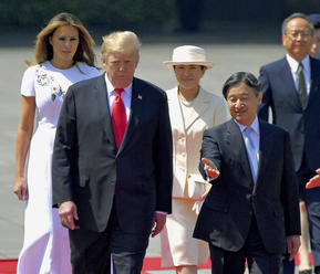 Trump sa ako prvý politik stretol s novým japonským cisárom: Reč padla aj na Severnú Kóreu