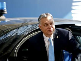 Maďarsko plánuje kúpiť od USA rakety, Orbán bude s Trumpom hovoriť aj o migrantoch