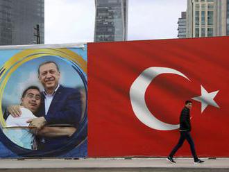 Komunálne voľby v Istanbule sa zopakujú, ústredná komisia vyhovela Erdoganovej strane