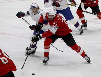 Video: Švajčiarsko vyhralo aj štvrtý zápas na MS v hokeji 2019, Nórsko zlomilo v poslednej desaťminú