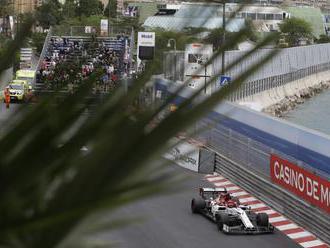 Video: Räikkönen absolvuje 300. preteky v F1, favoritom na Veľkej cene Monaka je Mercedes